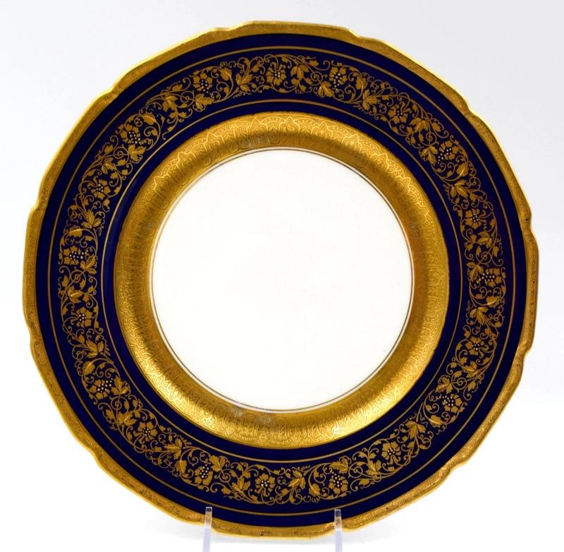 12 Royal Doulton Raised Gold Gilt & Cobalt Blue Fancy Dinner Plates, Circa 1920 - 3