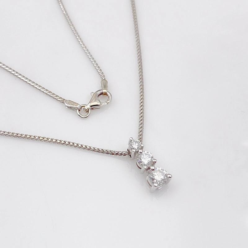 Round Diamon Three Stone Graduating Pendant Necklace 18kt White Gold - 5