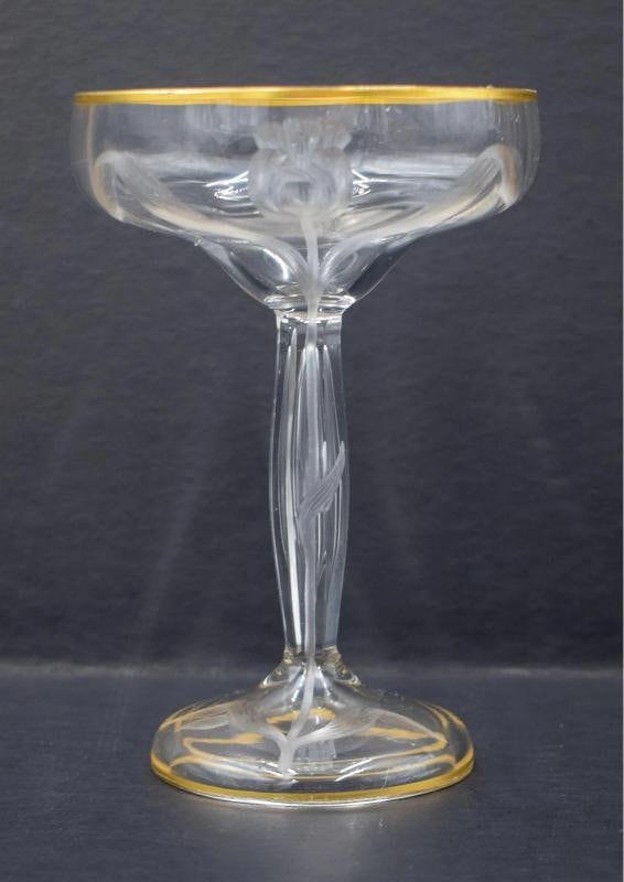 8 Moser Hand Blown & Engraved Saucer Champagne Coupes, Tulips - 3