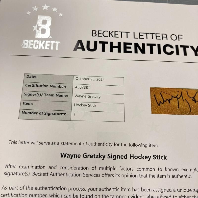Wayne Gretzky Signed Game Model Hockey Stick Beckett COA - 7