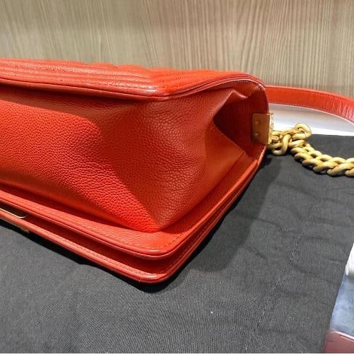 Chanel Old Medium Boy Bag Red Chevron Quilted Leather Antique Gold Hardware 2018 - 12