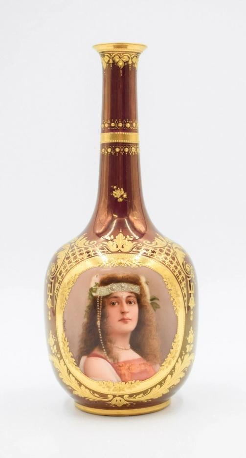 Vienna Hand Painted Artist Signed Vase - Kleopatra - 5