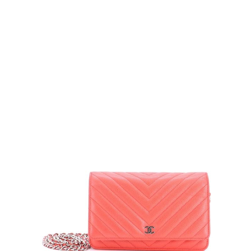 Chanel Wallet on Chain Chevron Caviar: Condition: Pre-owned - Good,Brand: Chanel,Exterior Material: Leather,Style: Cross Body Bags,Exterior Color: Pink,Department: Women,Size: Unknown,Accessories: Dust Bag, Authenticity Card