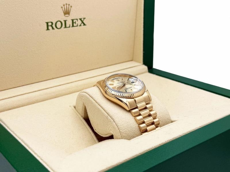 Rolex Day Date President 118238 36mm Champagne Dial 18k Yellow Gold - 3
