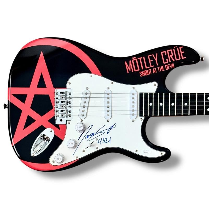 Motley Crue Signed Guitar Lot (4) JSA COA Tommy Lee Nikki Sixx Vince Neil Mars! - 3