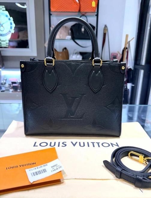 Louis Vuitton OnTheGo PM Monogram Empreinte Leather (2021): Condition: Pre-owned - Good,Bag Width: 10 in,Pattern: Louis Vuitton Monogram Giant,Shape: Square,Bag Height: 7.5 in,Closure: Open/No Closure,Handle/Strap Color: Black,Handle Drop: 3.5 in,Size: