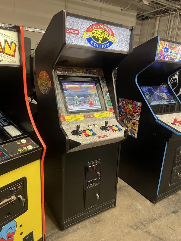 STREET FIGHTER II ARCADE MACHINE by CAPCOM (Excellent Condition) - 2
