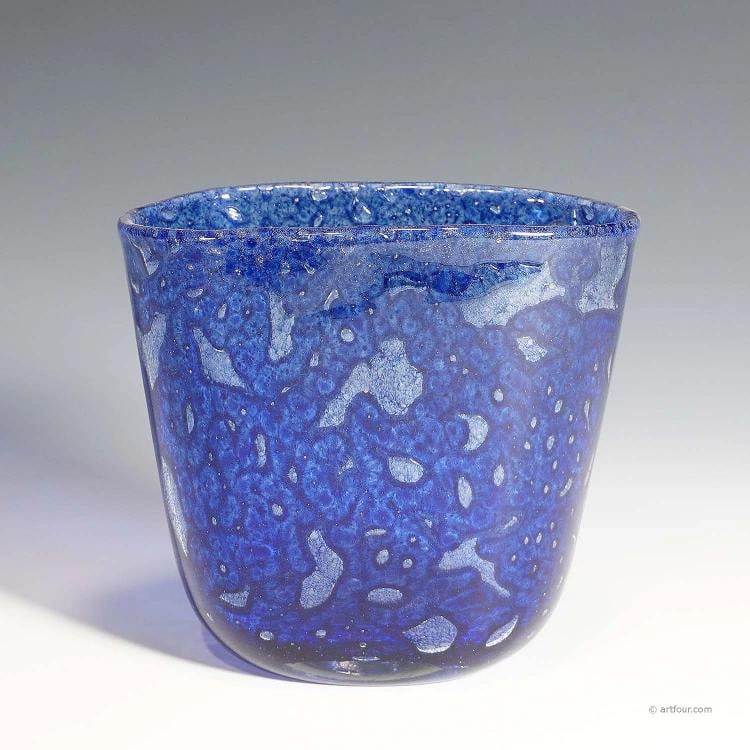 Ercole Barovier - Barovier & Toso Efeso Vase ca. 1960s: Condition: Used,Brand: ArtGlass,Type: Vase,Country of Origin: Italy A great blue vase from the 'efeso' series designed by Ercole Barovier in 1964 for Barovier & Toso, Murano, Italy. Engraved