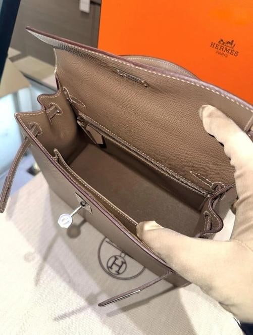 Hermes Kelly 25 Sellier Etoupe Epsom Leather w/Palladium Hardware (2018) Unworn - 15