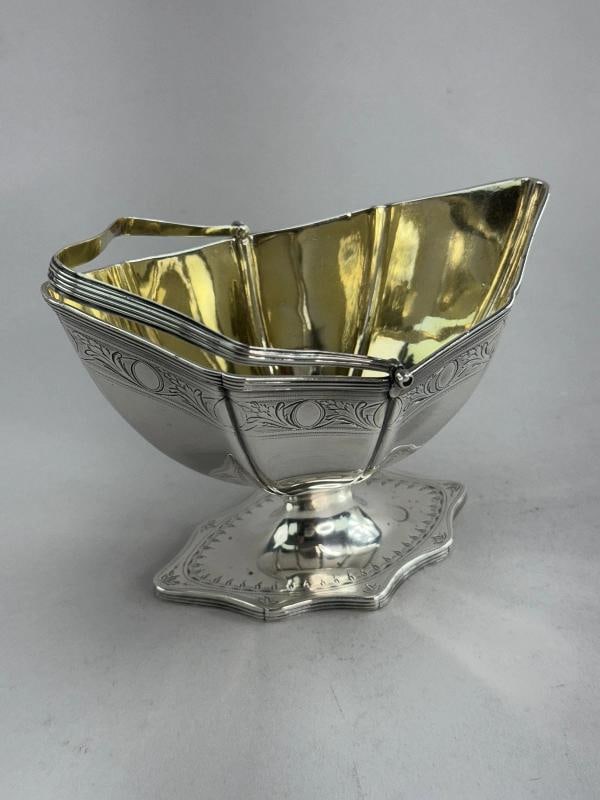 Lovely Antique English Georgian Sterling Silver Handled Basket 1790 - 6