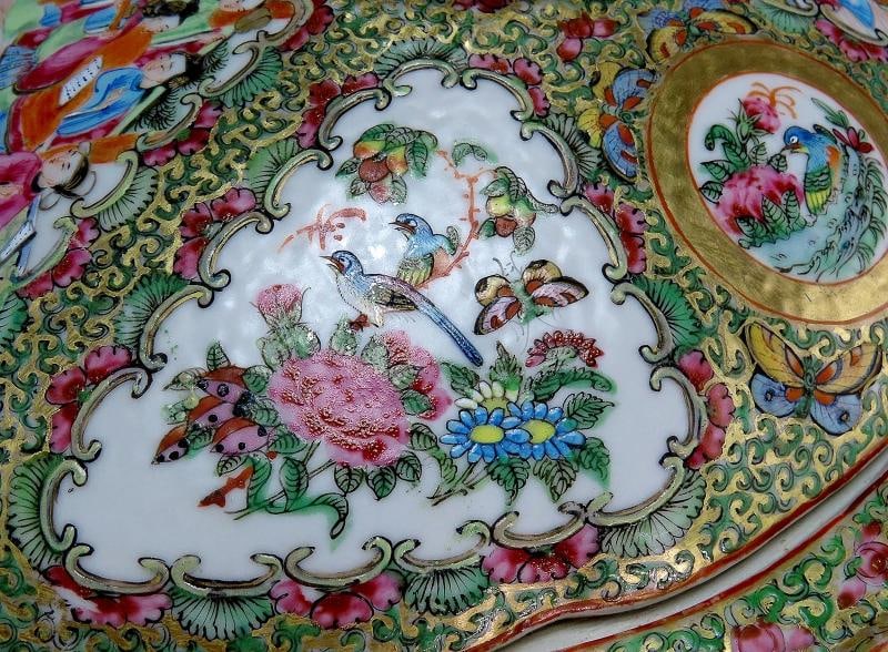 C1860s Chinese Export Porcelain Famille Rose Medallion Gilded Covered Dish - 5