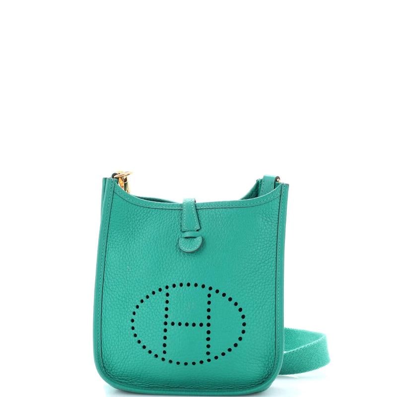 Hermes Evelyne Bag Gen III Clemence TPM: Condition: Great. Exterior: minor scuffs, minor creases | Handles/Straps: minor scuffs, minor creases | Interior: minor scuffs | Hardware: minor scratches Accessories: With Strap Measurements: Handle