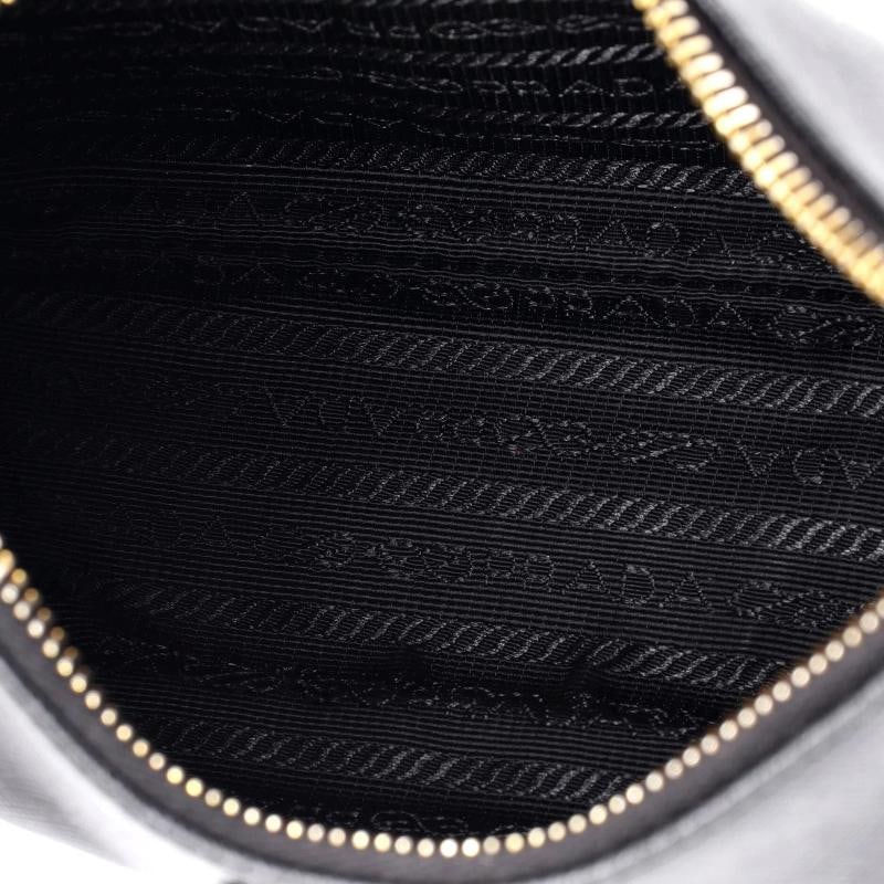 Prada Re-Edition 2005 Shoulder Bag Saffiano Leather Small - 5