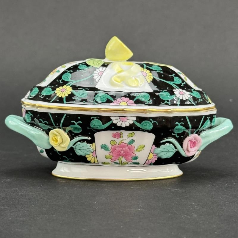 Herend Hungary Handpainted Black Dynasty Siang Noir Trinket Box: This piece measures about 6 by 3 3/8 by 3 1/2 inches, LxWxH. . Condition: Used: An item that has been used previously. The item may have some signs of cosmetic wear, but is ... Read moreabout the