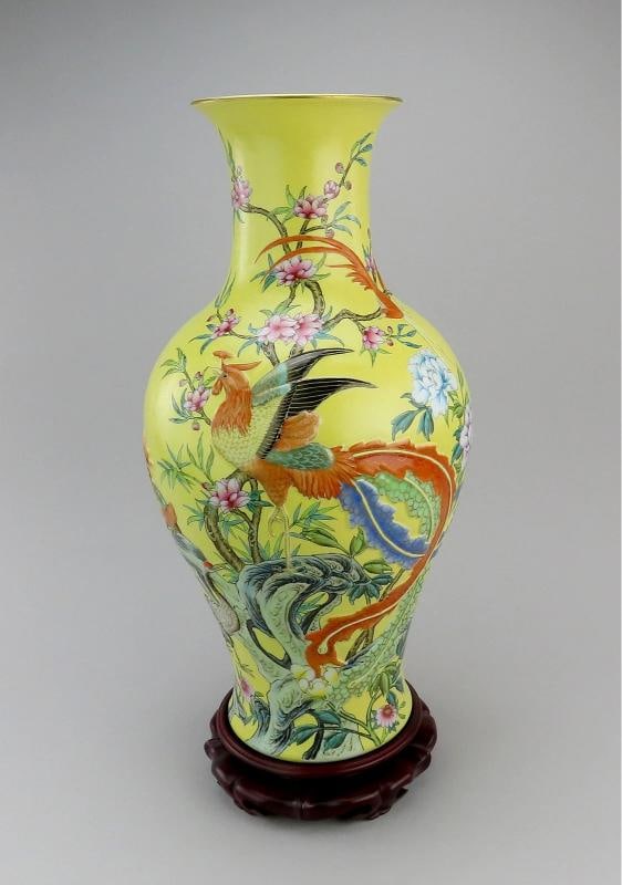 Superb Chinese Yongzheng Mark Yellow Liuyeping Phoenix Bird Flowers Vase: vase stands about 18 1/2 inches tall and measures about 9 1/2 inches in diameter at the widest point, or about 5 5/8 inches in diameter at the mouth.. Color: Yellow,Primary Material: Porcelain &