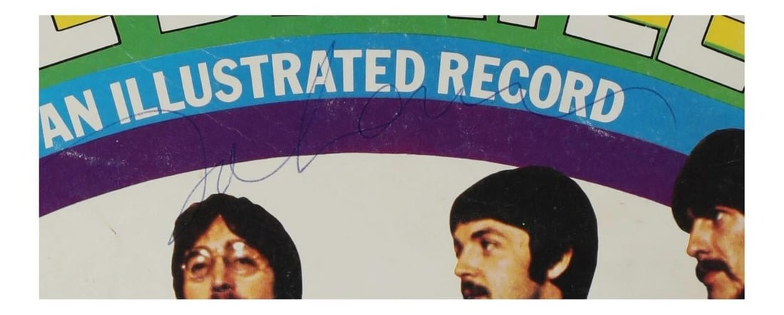 1975 John Lennon Signed The Beatles Book Sgt Peppers Lonely Hearts Club Band BAS - 2