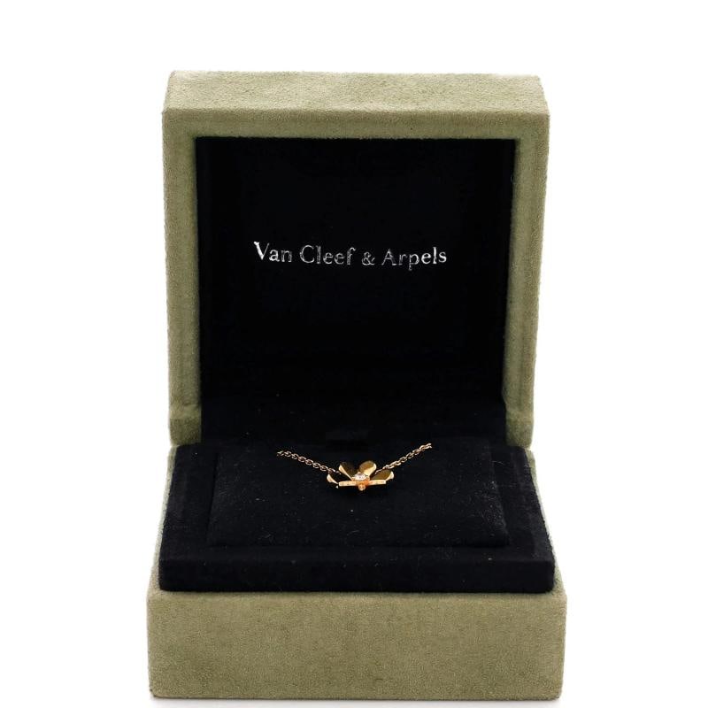 Van Cleef & Arpels Frivole Pendant Necklace 18K Yellow Gold and Diamond Mini - 2