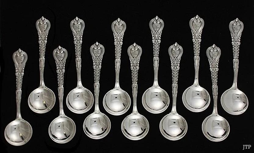 12 Tiffany & Co Florentine 1900 Sterling Silver Bouillon Soup Spoons 5 3/8" (1 of 4)