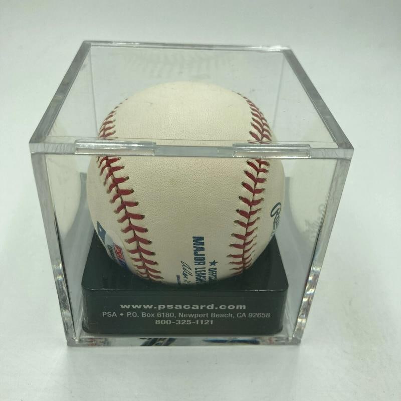 Willie Mays Signed Major League Baseball PSA DNA Graded 9.5 MINT+ - 2