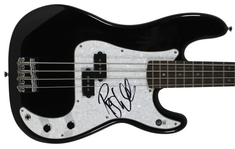 Roger Waters Pink Floyd Signed Black Fender Squier Bass Guitar BAS #AC78236 (1 of 11)