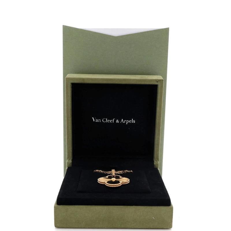 Van Cleef & Arpels Magic Alhambra Long Necklace Guilloche 18K Yellow Gold - 2