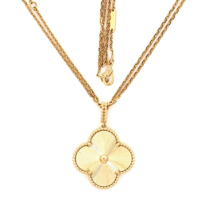 Van Cleef & Arpels Magic Alhambra Long Necklace Guilloche 18K Yellow Gold - 3