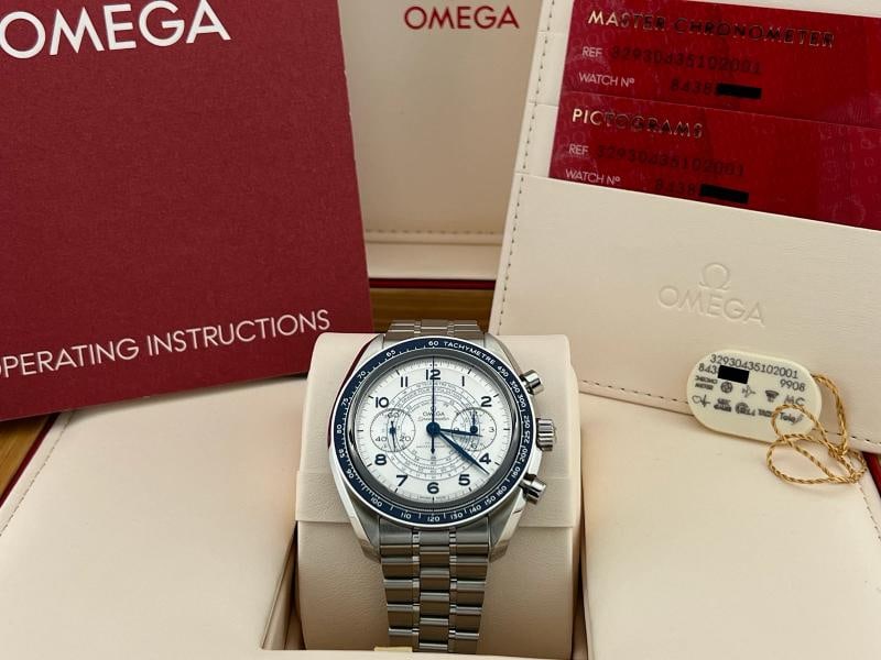 Omega Speedmaster Chronoscope 329.30.43.51.02.001 43mm Stainless Steel Box Paper: Condition: Pre-owned - Excellent,Country of Origin: Switzerland,Bezel Color: Blue,Year Manufactured: 2020-Now,Band/Strap: Bracelet,Case Color: Silver,Caseback: Exhibition,Department: Men,Bezel Type: T