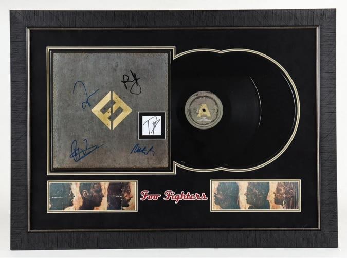 FOO FIGHTERS Concrete And Gold Signed Vinyl LP JSA COA GROHL HAWKINS MENDEL + 2