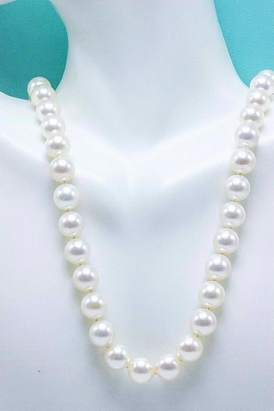 Tiffany & Co Akoya Cultured Pearl Signature X Necklace 18K Yellow Gold 9 9.5mm - 9