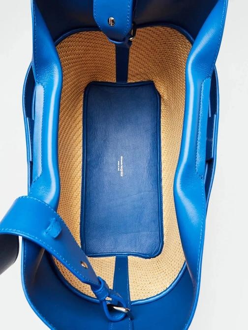 Alexander McQueen Natural/Electric Blue Leather and Straw Small Bow Tote Bag - 8