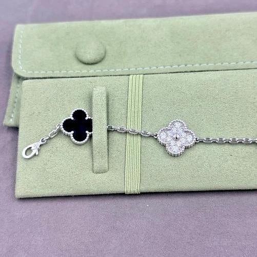 Van Cleef & Arpels Vintage Alhambra 5 Motif Black Onyx Diamond Bracelet - 3