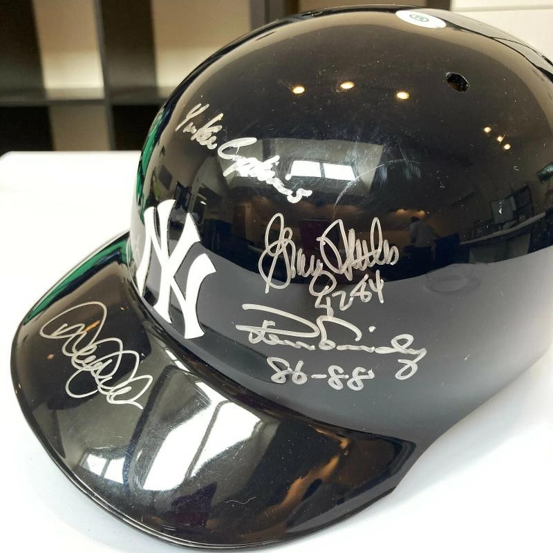 Beautiful Derek Jeter New York Yankees Captains Signed Game Helmet Steiner & MLB - 3