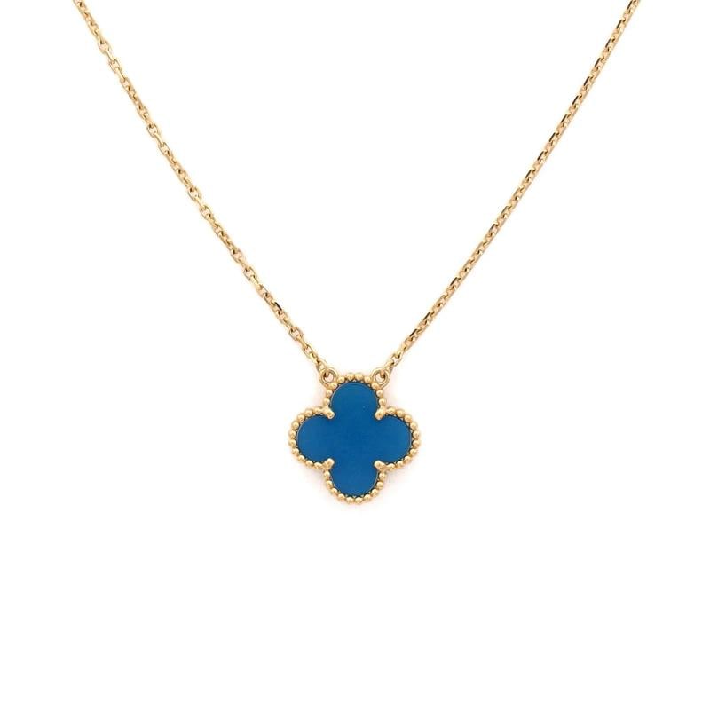 Van Cleef & Arpels Vintage Alhambra Pendant Necklace 18K Yellow Gold and Agate: Measurements: Length: 14.75 - 16.5 ", Pendant Length: 15.50 mm, Pendant Width: 14.95 mm . Condition: Pre-owned - Good,Brand: Van Cleef & Arpels,Main Stone: Agate,Metal: 18K Yellow Gold,Metal Purity: 1