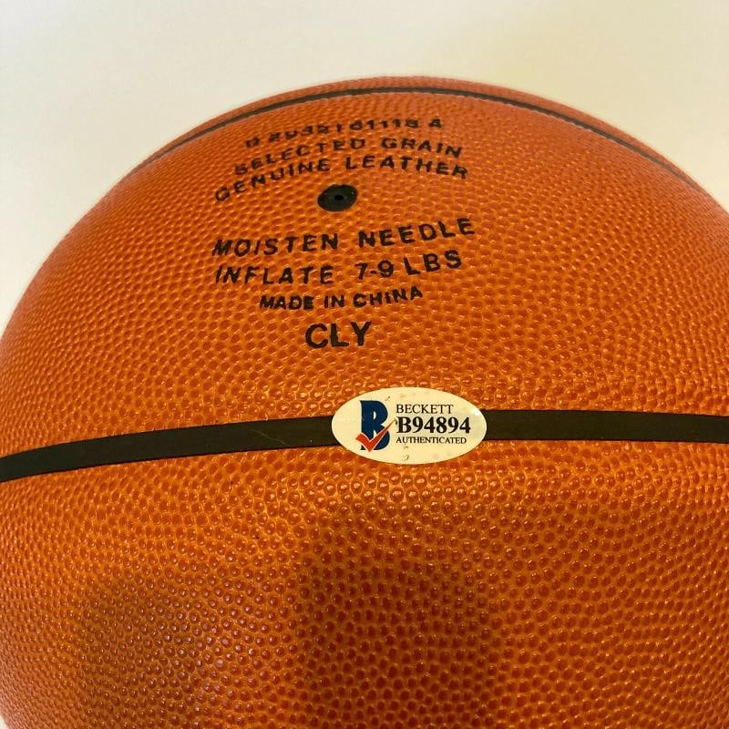 Scottie Pippen Signed Spalding Official NBA Game Basketball With Beckett COA - 4