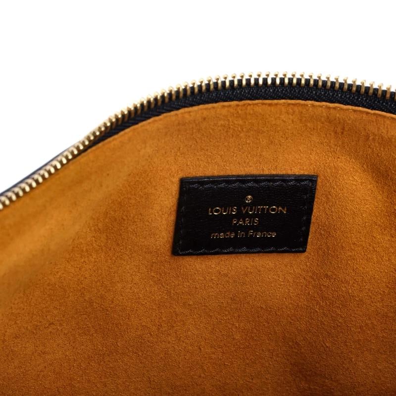Louis Vuitton Coussin Bag Monogram Embossed Lambskin MM - 6