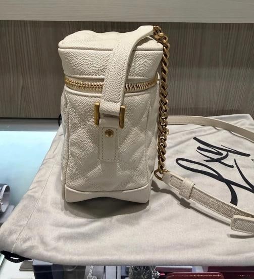 Saint Laurent 80's Vanity Shoulder Bag Blanc Vintage Quilted Calfskin (2020) - 4