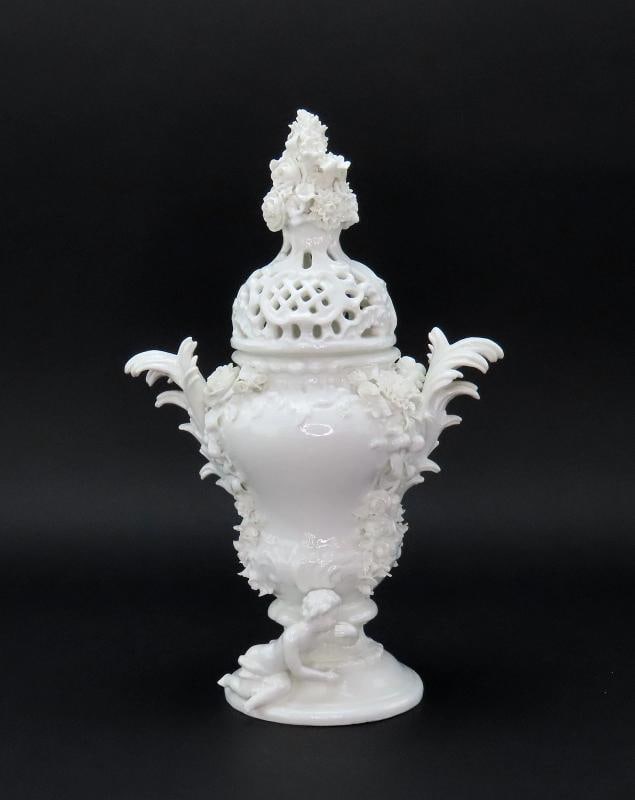 Impressive 18th C. Meissen Potpourri Urn Pierced Lidded Jar Flowers Putti Design: Condition: Used: An item that has been used previously. The item may have some signs of cosmetic wear, but is ... Read moreabout the conditionUsed: An item that has been used previously. The item may