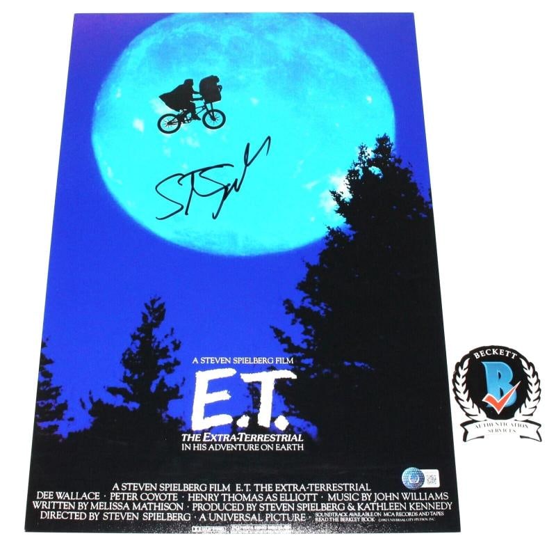 STEVEN SPIELBERG SIGNED 'E.T.' 12x18 MOVIE POSTER BECKETT COA ET DIRECTOR JAWS: Industry: Movies,Autograph Authentication: Beckett,Object Type: Poster,Original/Reproduction: Original,Country of Origin: United States