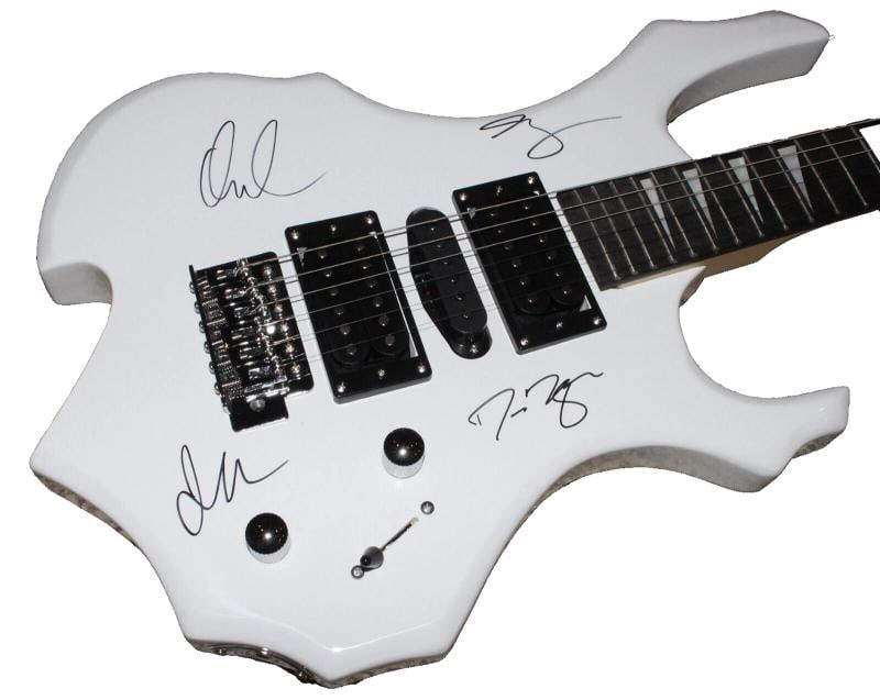 DISTURBED BAND SIGNED WHITE F/S FULL SIZE ELECTRIC GUITAR BECKETT BAS COA X4 - 6