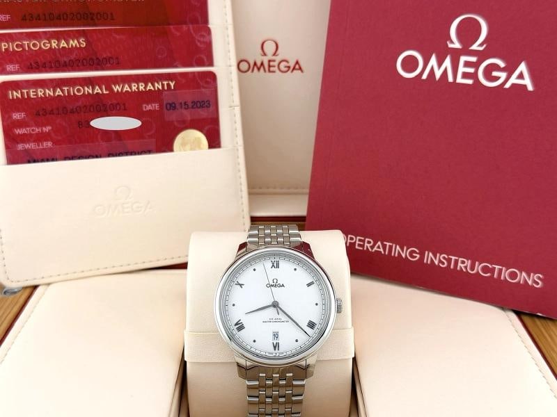 Omega De Ville Prestige 434.10.40.20.02.001 40mm Stainless Steel Box Paper: Condition: Pre-owned - Excellent,Bezel Color: Silver,Indices: Roman Numerals,Year Manufactured: 2020-Now,Band/Strap: Bracelet,Case Color: Silver,Department: Men,Watch Shape: Round,Style: Dress/Formal,