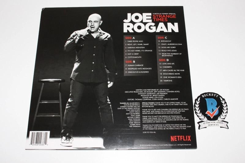 JOE ROGAN SIGNED STRANGE TIMES VINYL RECORD PODCAST THE EXPERIENCE BECKETT COA - 4