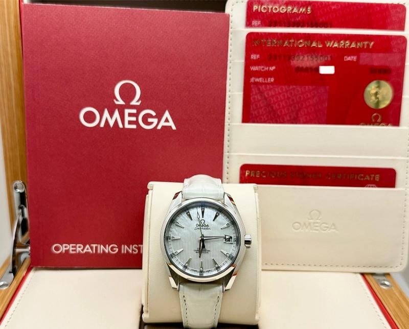 Omega Seamaster Aqua Terra 231.13.39.21.55.001 Steel MOP Diamond Dial Box Paper: Condition: Pre-owned - Excellent,Country of Origin: Switzerland,Bezel Color: Silver,Dial Pattern: Mother of Pearl,Year Manufactured: 2020-Now,Band/Strap: Two-Piece Strap,Case Color: Silver,Caseback: