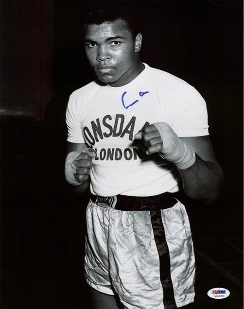 Muhammad Ali Signed 'Cassius Clay' Authentic 11X14 Photo PSA/DNA ITP #5A46966: Product: Photo,Player: MUHAMMAD ALI,Sport: Boxing,Original/Reprint: Original,Autograph Authentication: PSA/DNA,Team: MUHAMMAD ALI,PRODUCT_COA: PSA/DNA,PRODUCT_SIGNED_BY_NAME: MUHAMMAD