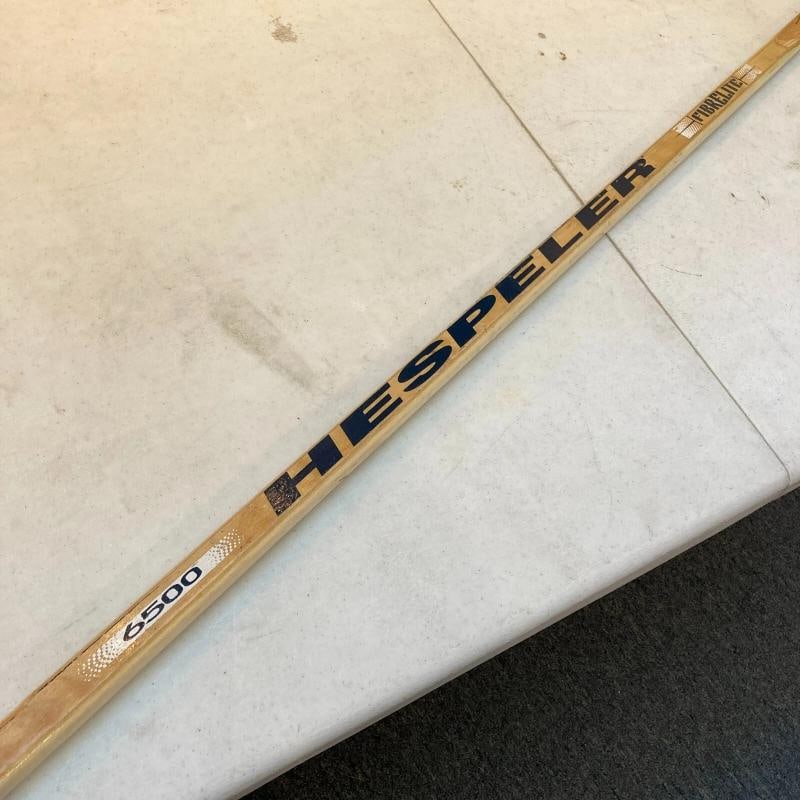 Wayne Gretzky Signed Game Issued Hespeler Hockey Stick With JSA COA - 6