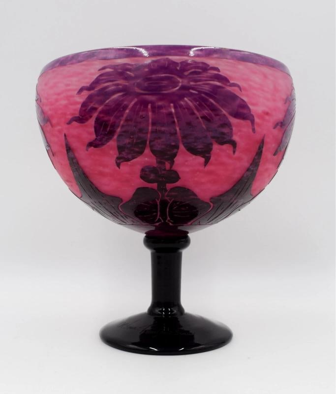 Schneider Le Verre Francais Cameo Art Glass Vase-Centerpiece Made for Ovingtons: Measures 8" diameter by 8 1/8" high.