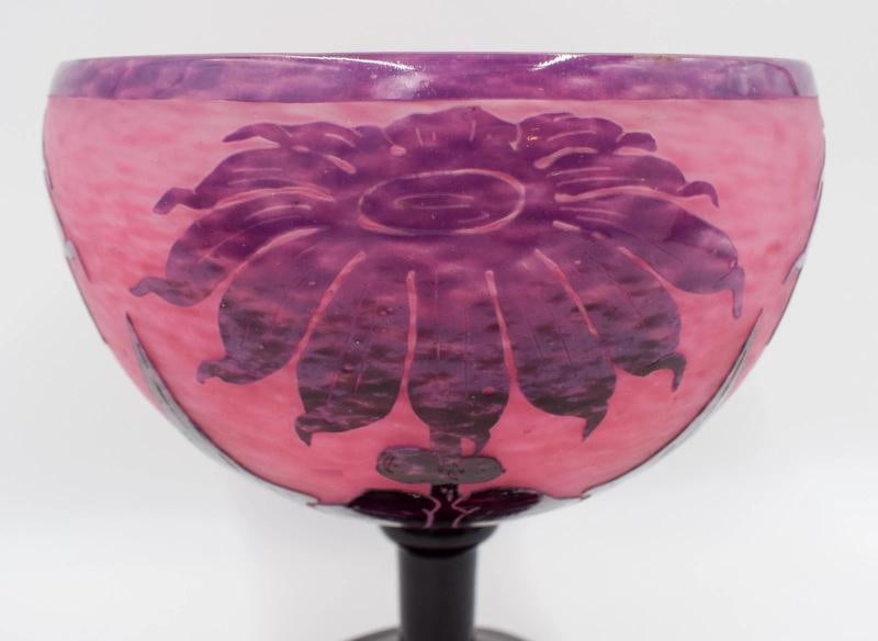 Schneider Le Verre Francais Cameo Art Glass Vase-Centerpiece Made for Ovingtons - 3