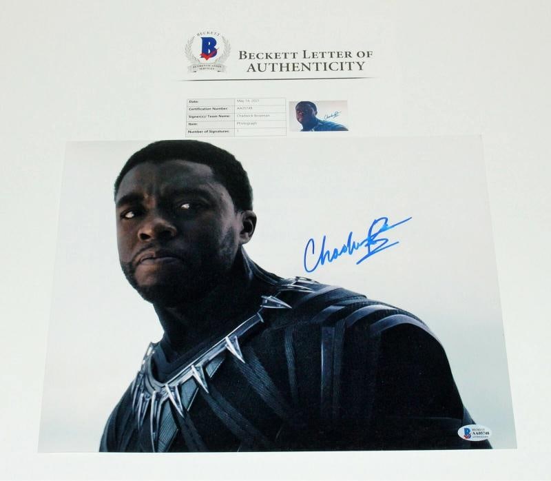 CHADWICK BOSEMAN SIGNED BLACK PANTHER 11x14 MOVIE PHOTO BECKETT COA WAKANDA MCU: Movie: Black Panther,Original/Reproduction: Original,Object Type: Photograph,Signed by: Chadwick Boseman,Autograph Authentication: Beckett,Industry: Movies,Country of Origin: United States