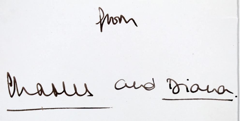 Princess Diana & Prince Charles Signed 1981 7.25x10.5 Christmas Card BAS - 2