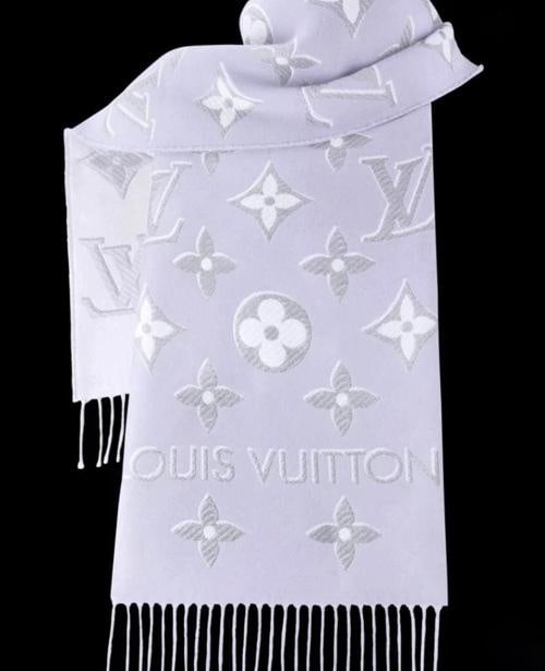 Louis Vuitton LV Essential Shine Wool Scarf Lilac, White, Shimmery Silver Unworn - 8