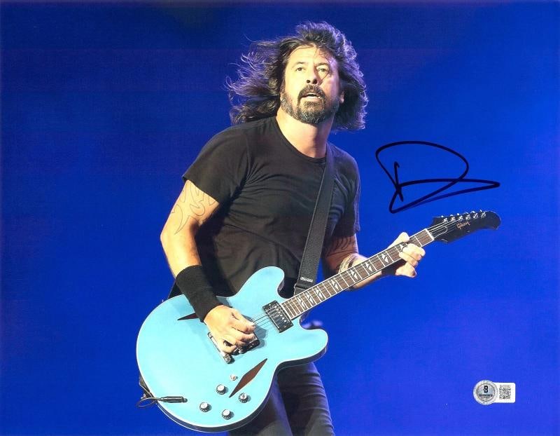 DAVE GROHL SIGNED AUTOGRAPH FOO FIGHTERS 11X14 PHOTO BECKETT BAS NIRVANA: Industry: Music,Autograph Authentication: Beckett,Object Type: Photograph,Original/Reproduction: Original,Country of Origin: United States
